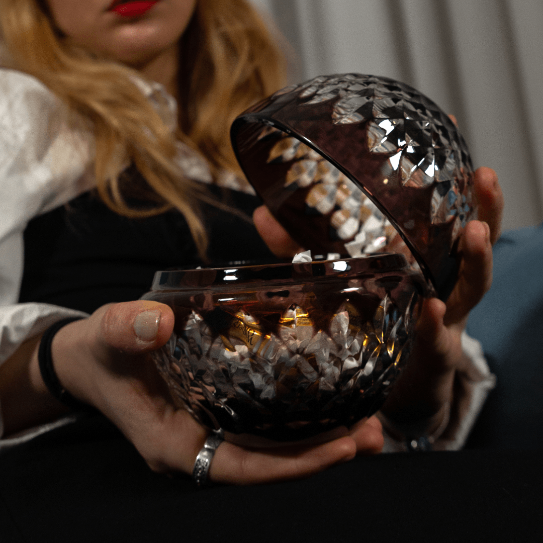 Flamme - Bonbonnière boule - Cristallerie de Montbronn-Bonbonnière boule